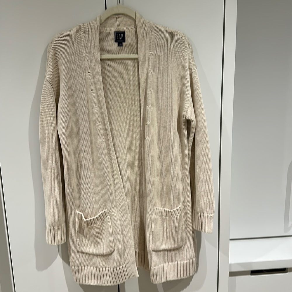 GAP knit crème cardigan
